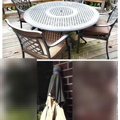 Iron Patio Set & Umbrella 
