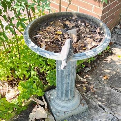 Concrete Birdbath 
