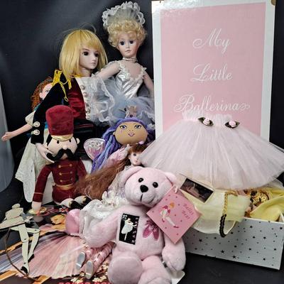 Ballet-Themed Doll Lot