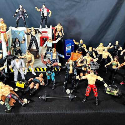 BF238 All Your Favorite WWF Action Figures & More