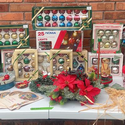BF350 Christmas Decorations 1