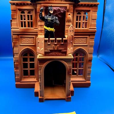 BF225 Batman Returns Batcave Command Center Wayne Manor 