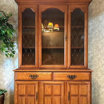 BF110 Cabinet Hutch 