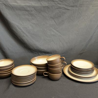 BF200 Stoneware Dinner Set