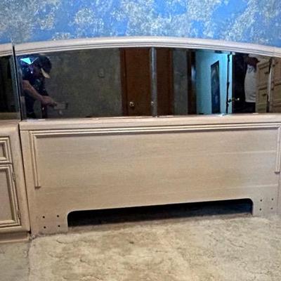BF100 Queen Size “Thomasville” Mirrored Headboard/Stands