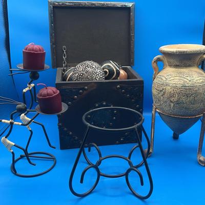 BF160 Decorative Pottery Vase And Wooden Trinket Box