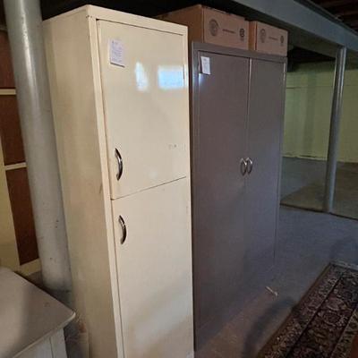 Sale Photo Thumbnail #15: Metal storage cabineta