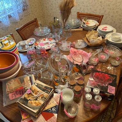 Sale Photo Thumbnail #17: Glassware - dishes - serving pieces - many vintage
