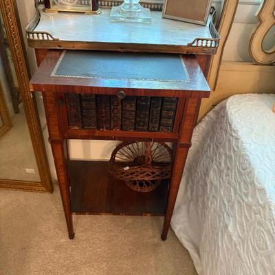 Sale Photo Thumbnail #13: ormolu nightstand $99
21 X 14 X 31"