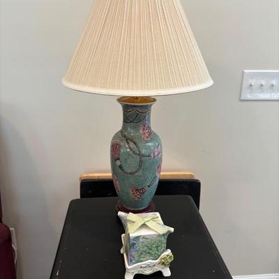 Sale Photo Thumbnail #51: lamp $39