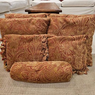 Lot #140 - Vintage Decorative Pillow Lot - 7 Piece Set.