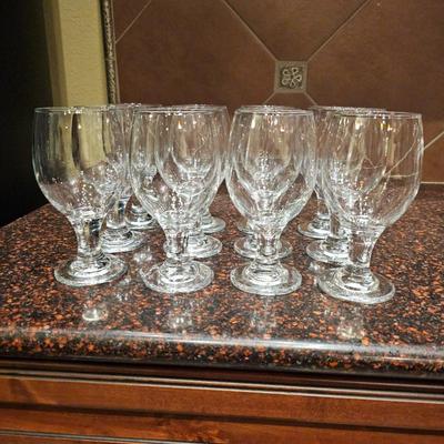 Lot #100 - Set of 12 DELI Glass Water Goblets