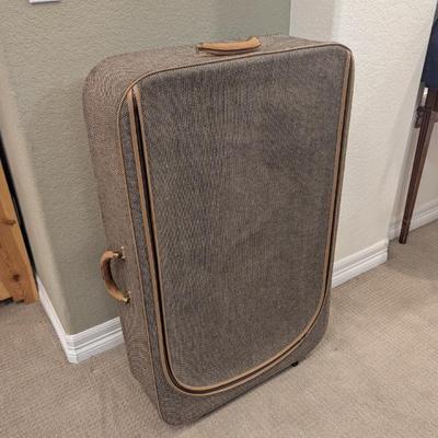Lot #51 - Vintage Hartmann Tweed and Leather Suitcase