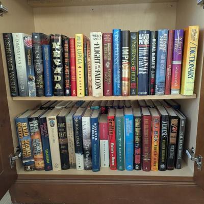 Multiple auction lots with hundreds of hardback novels