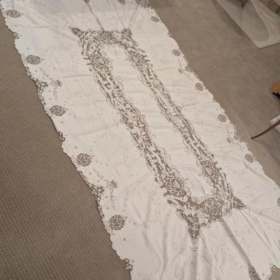 Lot #40 - Tablecloth from Versailles Embroidered with Napoleon's Battles, Plus Matching Napkins