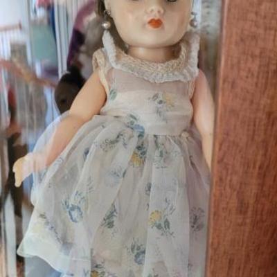 Sale Photo Thumbnail #411