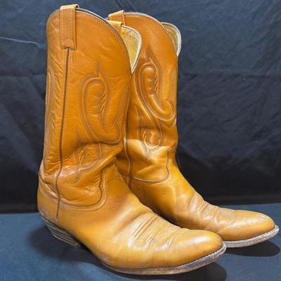 Nocona Tan Leather Boots