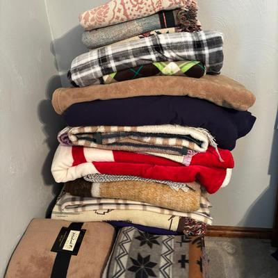 Throw Blankets