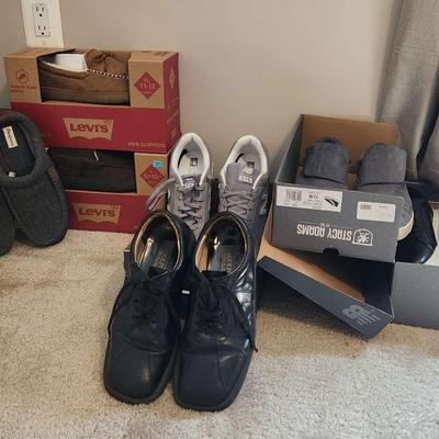 Men's Slippers And Sneakers 