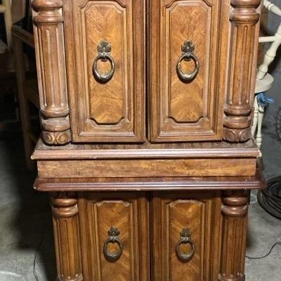 Oak Cabinet Set