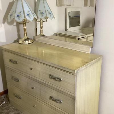 Bassett Mid-Century Dresser with Mirror and Lamp, (2 Piece Set)
