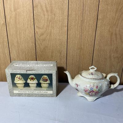 Decorative Floral Porcelain 
