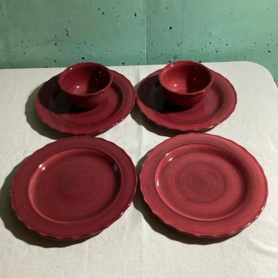  Home and Garden Dinnerware Set