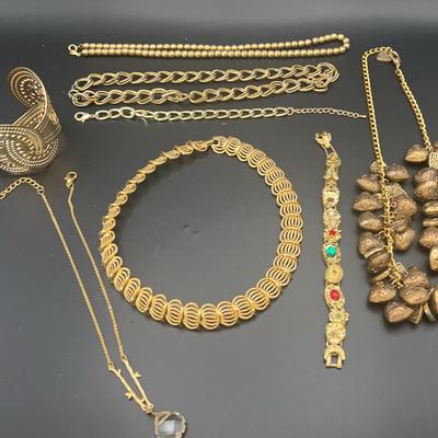 Costume Jewelry Gold Colored: Necklaces and Bracelets