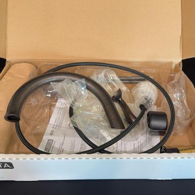 Delta Leland Single Handle Pull-Down Kitchen Faucet (NIB) 2nd