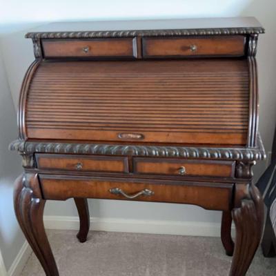 Vintage Roll Top Desk With Leather Inlay