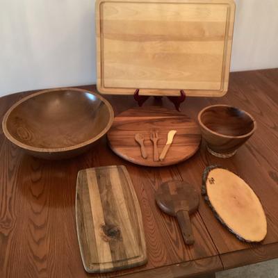 Wood Serving & Cutting Decor