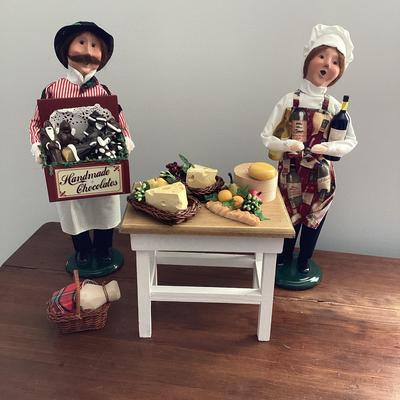 Byer’s Choice Carolers Bakeshop 