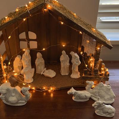 Crèche/Nativity Set