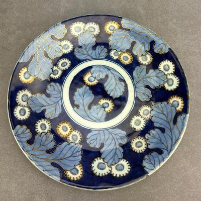 Antique Japanese Meiji Period Imari Porcelain Charger