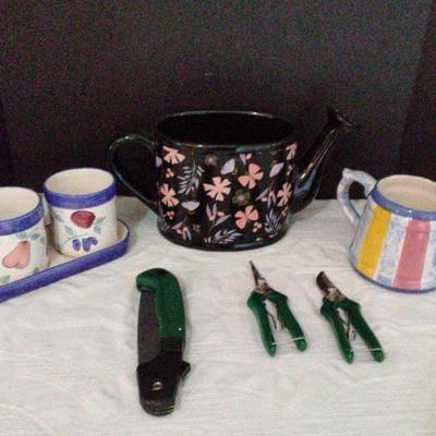 Flower Pots And Prunung Accessories 
