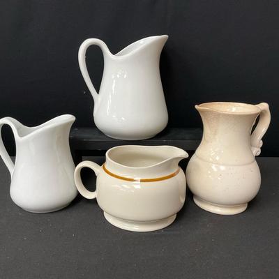 Pillivuyt Pitchers & More 