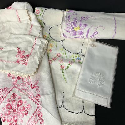 Embroidered Linens- Pink 
