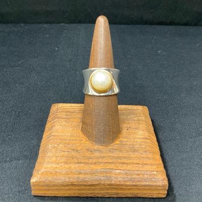 Sterling Silver Pearl Ring with 18K Gold Accents