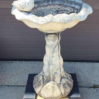Birdbath - Lot 1