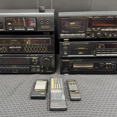 (6) Pioneer Audio Components (WH8)
