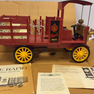 Sale Photo Thumbnail #11: Stroh’s 1910 Rapid Motor Delivery Truck Model