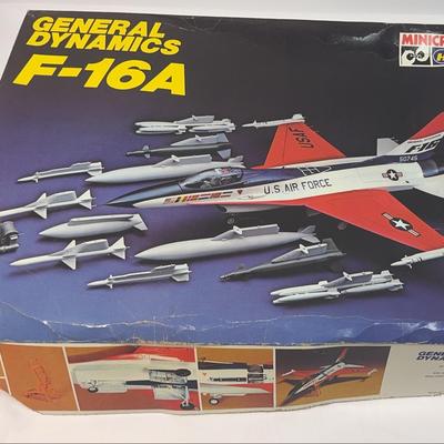 Sale Photo Thumbnail #110: Minicraft Hasegawa General Dynamics F-16A | 1:32 Scale