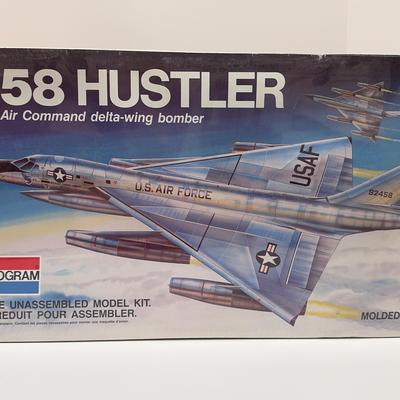 Sale Photo Thumbnail #228: Monogram B-58 Hustler Strategic Air Command delta-wing bomber | 1:48 Scale