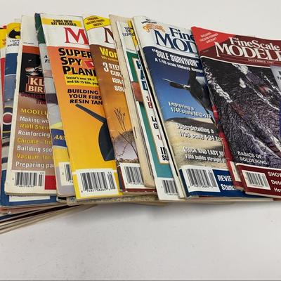 Sale Photo Thumbnail #206: Fine Scale Modeler Aviation Magazines 