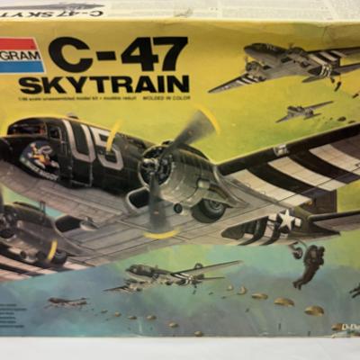 Sale Photo Thumbnail #215: Monogram C-47 Skytrain 1/48