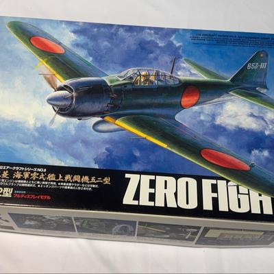 Sale Photo Thumbnail #111: Tamiya Mitsubishi A6M5 Zero Fighter Zeke | 1:32 Scale