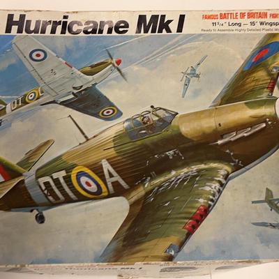 Sale Photo Thumbnail #106: Hawker Hurricane Mk I Famous Battle Of Britain Fighter | 1/32 Scale |Revell