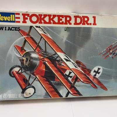 Sale Photo Thumbnail #152: FOKKER DR.1 WW 1 Aces | Scale 1/28 | Revell