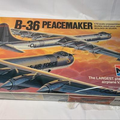 Sale Photo Thumbnail #120: Monogram B-36 Peacemaker | 1:72 Scale