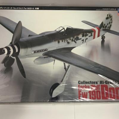 Sale Photo Thumbnail #89: Collectors’ Hi-Grade Series Focke-Wulf Fw190 Dora-9-Limited Edition | 1/32 Scale